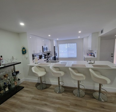 Lake Condo For Sale in Boynton Beach, Florida