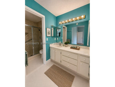 Welcome to Your New Home! LOOK NO FURTHER! Experience absolute - photo 6