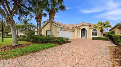 (private lake, pond, coastal) Home For Sale in Venice Florida