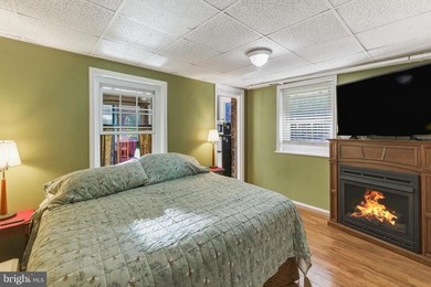 **WATERVIEW** Enjoy LIFE on the WATER here in this lovely 4 - photo 12