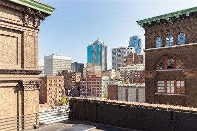 Live in the heart of Kansas City's Garment District at the