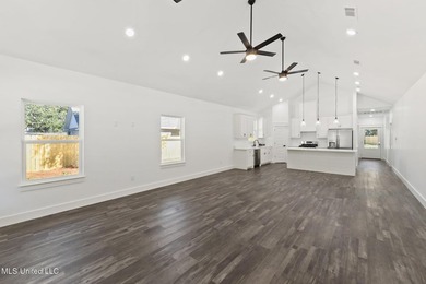 This beautifully crafted new construction home offers 4 bedrooms - photo 4
