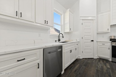 This beautifully crafted new construction home offers 4 bedrooms - photo 9