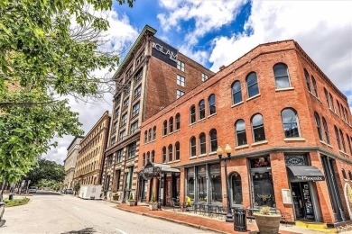 Live in the heart of Kansas City's Garment District at the