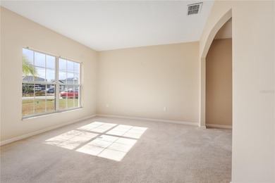 Seller will provide a $10,000 credit with a full-price offer - photo 2