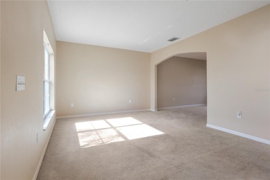 Seller will provide a $10,000 credit with a full-price offer - photo 3