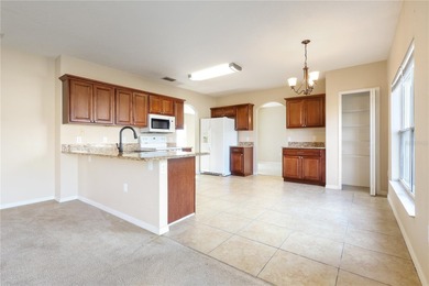 Seller will provide a $10,000 credit with a full-price offer - photo 6