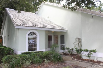 Little Lake Henderson Home Sale Pending in Inverness Florida