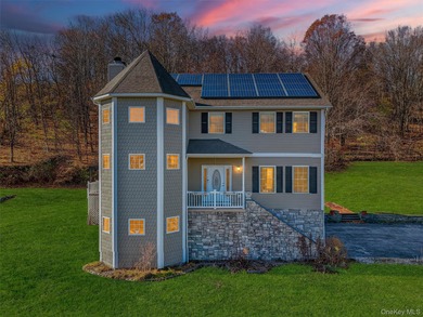 Lake Home For Sale in Marlboro, New York