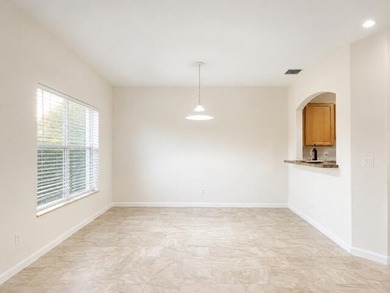 JUST REDUCED! BEST VALUE IN VERONA PALMS! Lowest-priced - photo 5