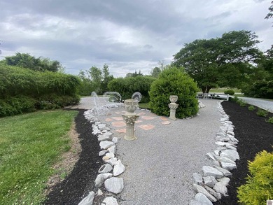 Country living at it's best. Check out this custom-built home - photo 8