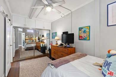 Charming, top-floor corner penthouse in the iconic Californian - photo 21