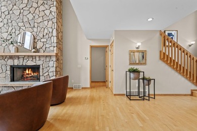 Grand family compound on the coveted IL Avenue area of Green - photo 22
