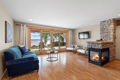 Grand family compound on the coveted IL Avenue area of Green - photo 46