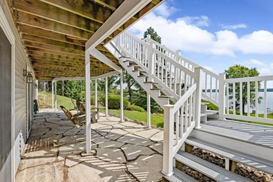 Grand family compound on the coveted IL Avenue area of Green - photo 55