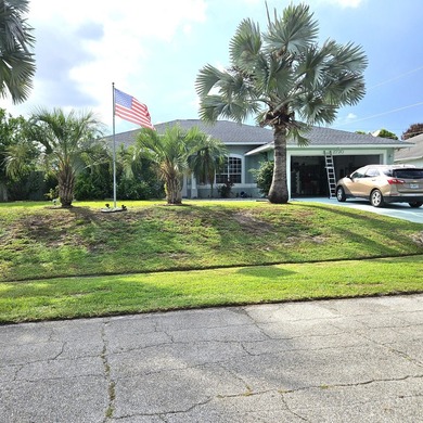 Assumable Mortgage at low interest rate !! Corner Lot, half of - photo 6