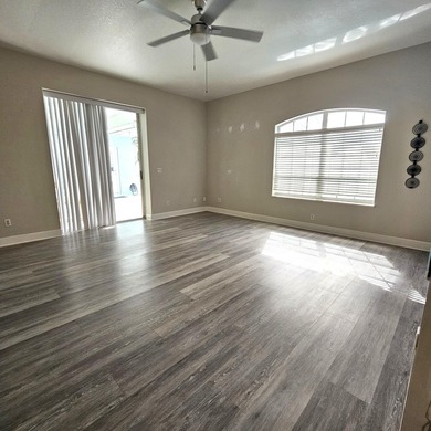 Assumable Mortgage at low interest rate !! Corner Lot, half of - photo 8