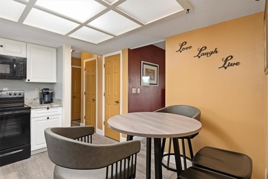 Beautifully updated 2 bedroom, 2 bath, 2 car garage home with - photo 11