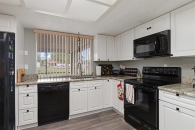Beautifully updated 2 bedroom, 2 bath, 2 car garage home with - photo 13