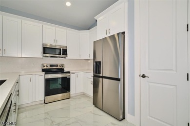 Welcome to this exceptional home in the highly sought-after area - photo 14