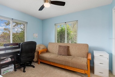 Beautifully updated 2 bedroom, 2 bath, 2 car garage home with - photo 19