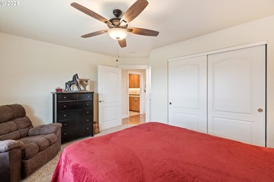 One-Level Home, SHOP, Additional Structure & 11+ Acres with Golf - photo 28