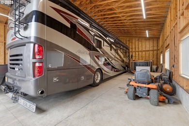 One-Level Home, SHOP, Additional Structure & 11+ Acres with Golf - photo 36