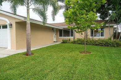 Beautiful Seminole Pool Home with Spa. This beautifully - photo 37