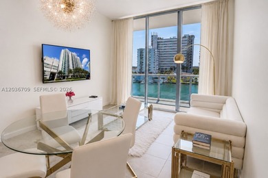 Welcome to residence 506 at Eloquence on the Bay, one of North - photo 3