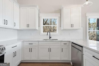 New Construction! Amazing Mountain Views! This stunning modern - photo 10