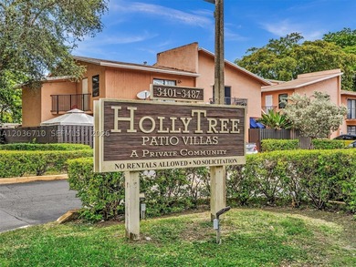 Welcome to this charming 2-bedroom, 1.5-bath townhouse located - photo 2