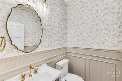 Experience luxury living in this fully renovated Savannah - photo 25