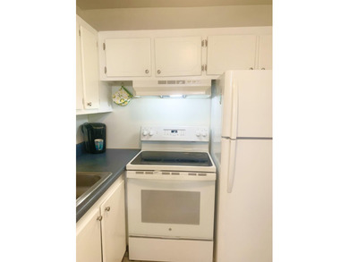 Welcome to this charming 1/1 Century Village condo that has - photo 6