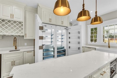 Experience luxury living in this fully renovated Savannah - photo 36