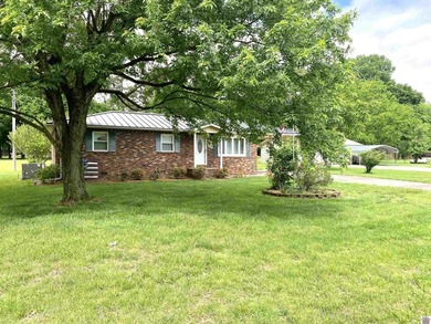 This property needs to be seen to be appreciated. Seller is - photo 2