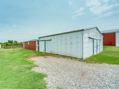 Exceptional equestrian property offering a well-maintained home - photo 9