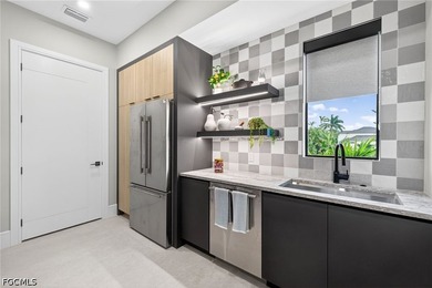 Welcome to The Whiskey Creek Model, Carlton-Naumann Homes' - photo 13