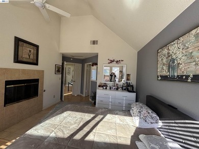 Contemporary home in Glen Cove, Vallejo, with 3 bedrooms and 2.5 - photo 6