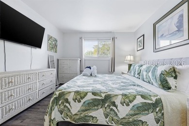 Beautifully renovated 2 bedroom, 2 bath villa in the gated - photo 16