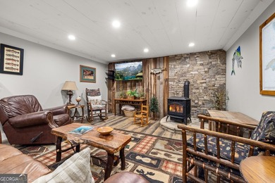 Welcome to your own private retreat on over 11 beautiful acres! - photo 35