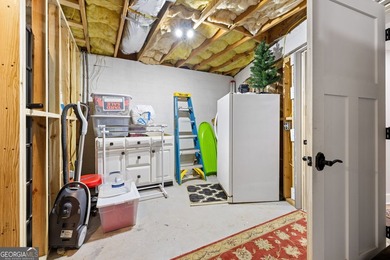 Welcome to your own private retreat on over 11 beautiful acres! - photo 40