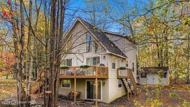Arrowhead Lake Home For Sale in Pocono Lake Pennsylvania