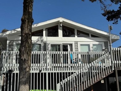 Lake Home For Sale in Rocky Mount, Missouri