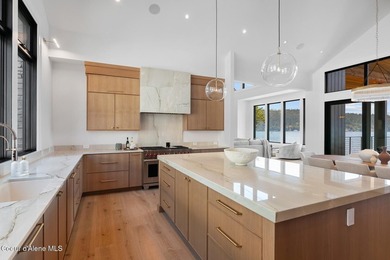 Experience refined WATERFRONT living in this 6,500+ sq ft - photo 12