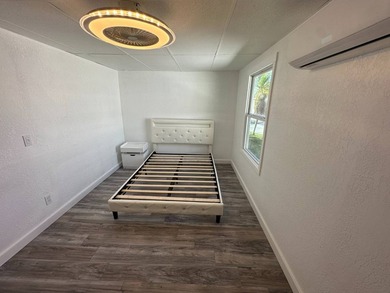 Welcome to Silk Oak Lodge - Resort-Style Living in the Heart of - photo 16