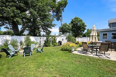 Welcome home to this spacious 6-bedroom, 2-bath Colonial nestled - photo 21