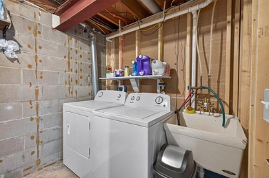 Welcome home to this beautifully updated 4-bedroom, 2-bath - photo 21
