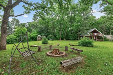 Welcome home to this beautifully updated 4-bedroom, 2-bath - photo 28