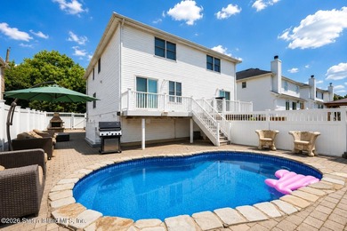 Only one 2-family home in Tottenville under 1 million! Located - photo 28