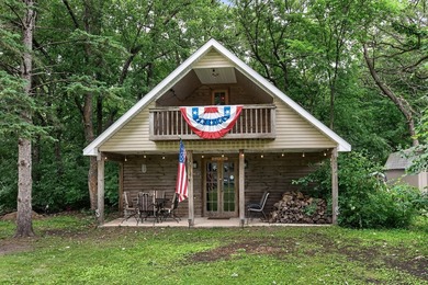 Welcome home to this beautifully updated 4-bedroom, 2-bath - photo 29